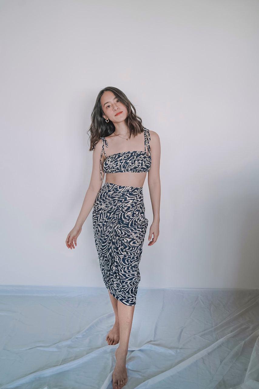 bandeau bralette and ruched skirt set in printed navy